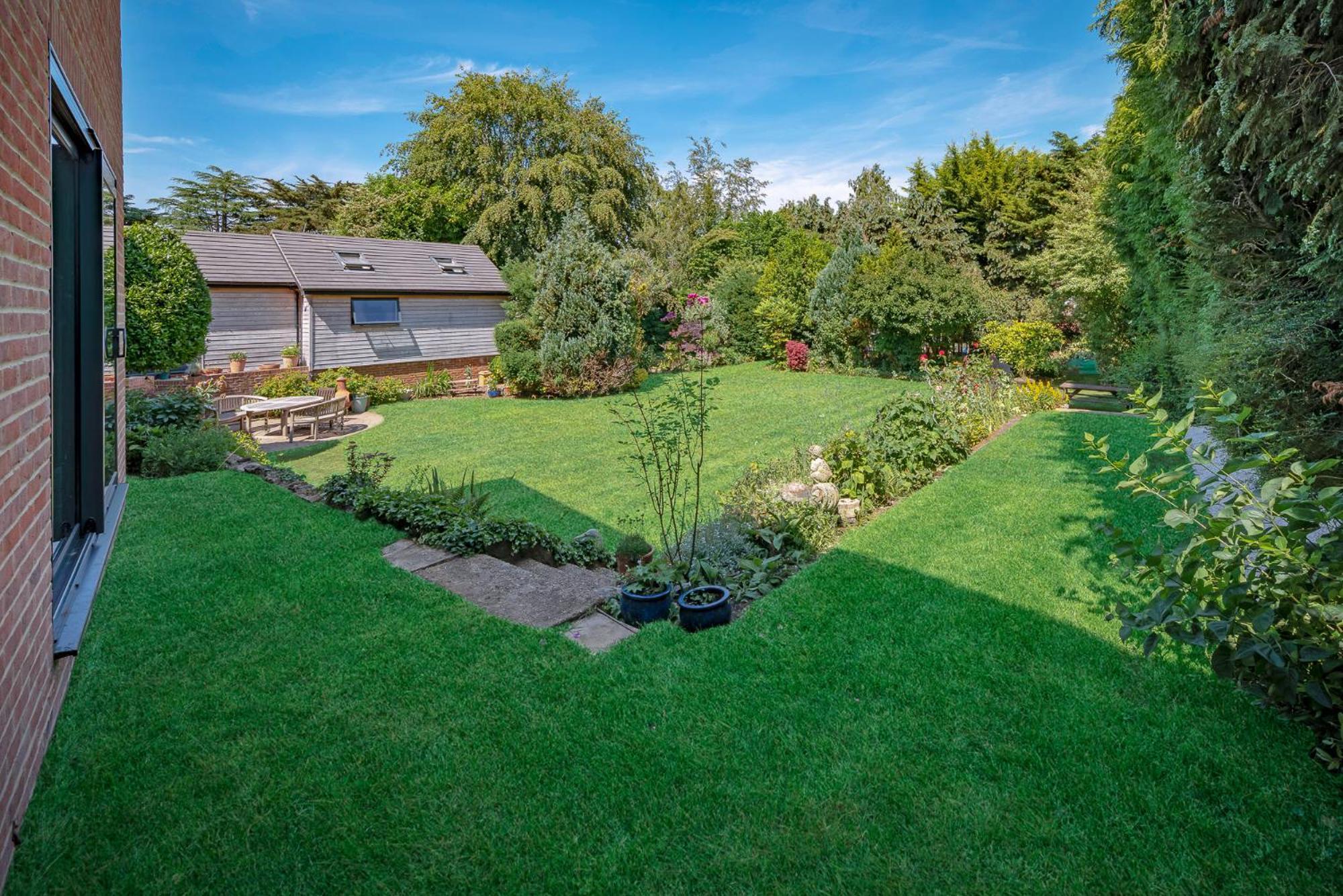 Готель Westleigh Ashtead Екстер'єр фото